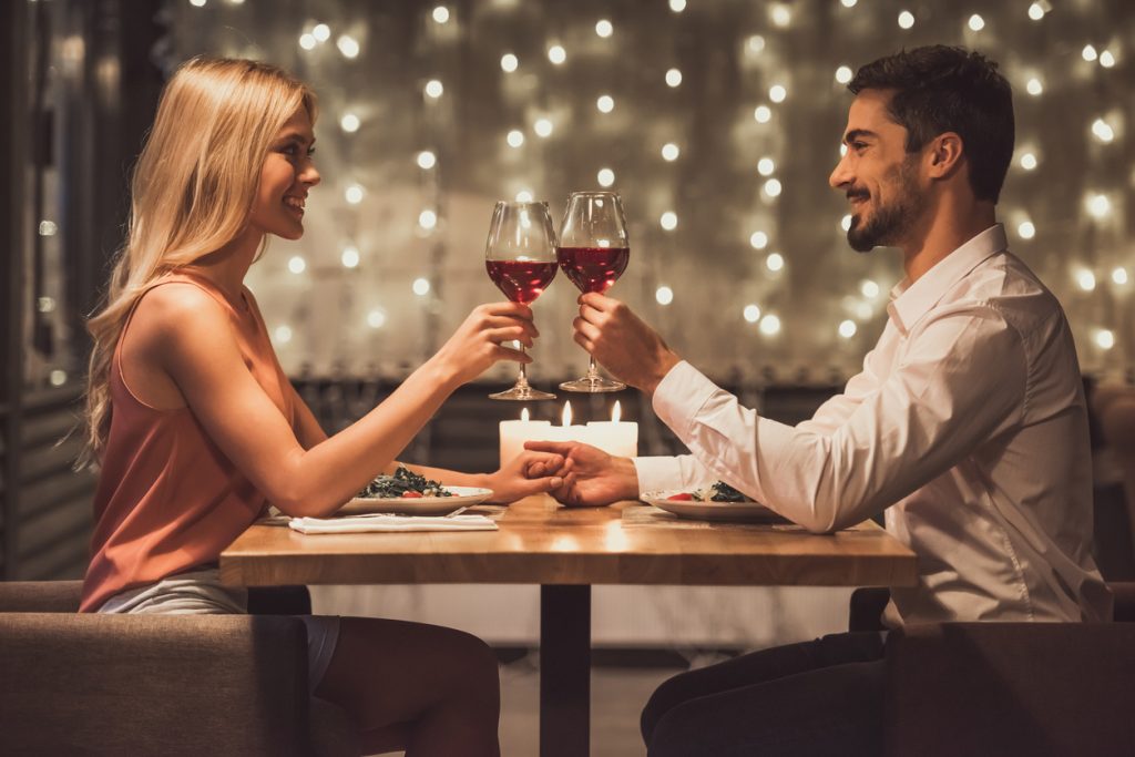 Romantic Meal for Valentine’s Day. Tips and Tricks Romantic Meal for Valentine’s Day. Tips and Tricks -