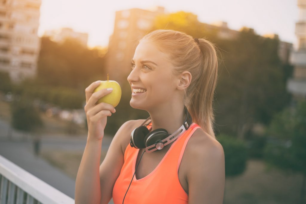 Garlic Breath Be Gone: 5 Foods That Help